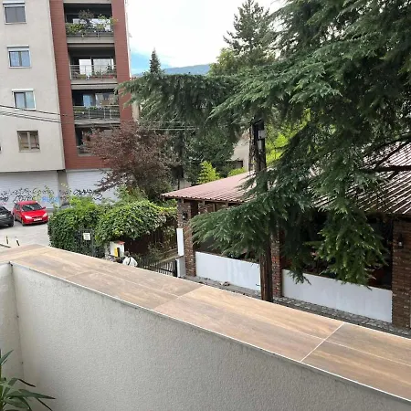 Ferienwohnung In The Heart Of Boem Street Skopje Exterior foto