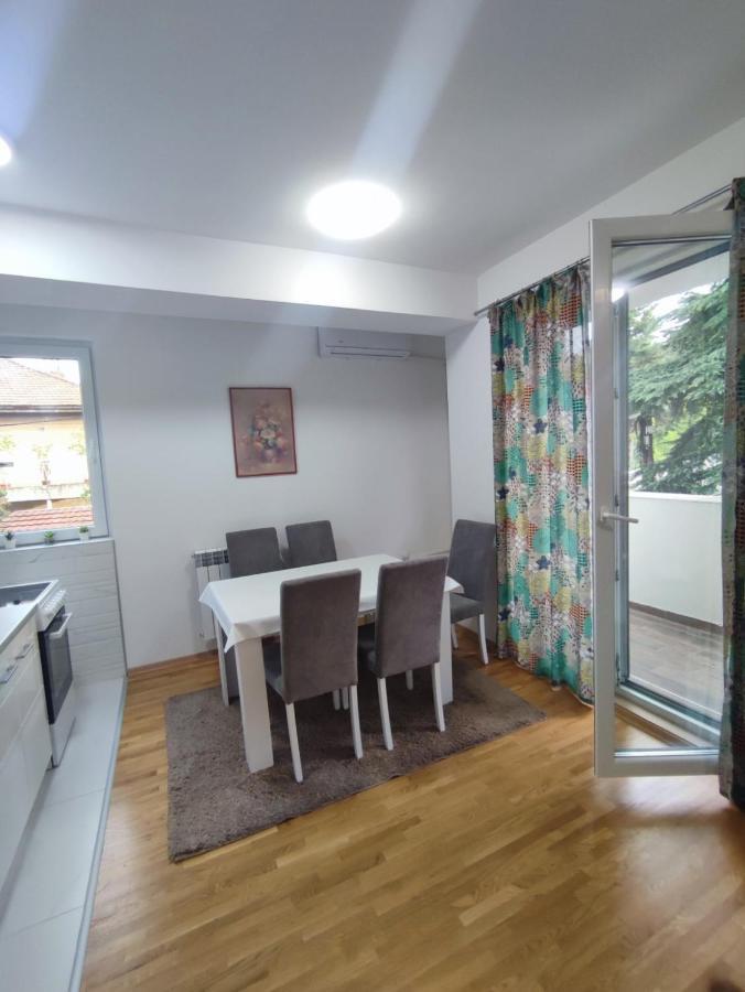 In The Heart Of Boem Street Apartment Skopje